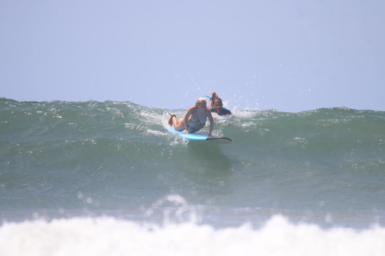 Cocobolo Surf Hotel & School Playa Santa Teresa  Eksteriør billede