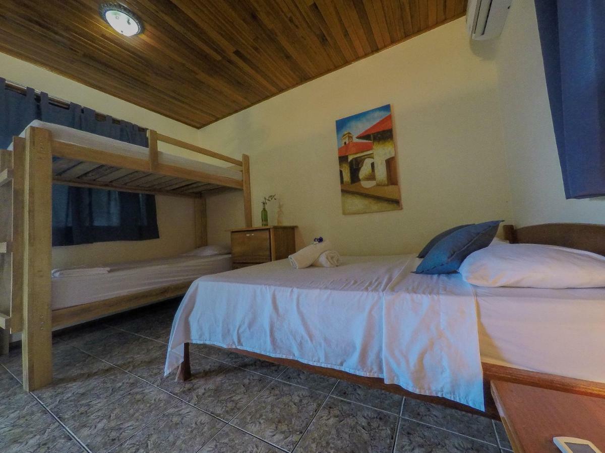Cocobolo Surf Hotel & School Playa Santa Teresa  Eksteriør billede