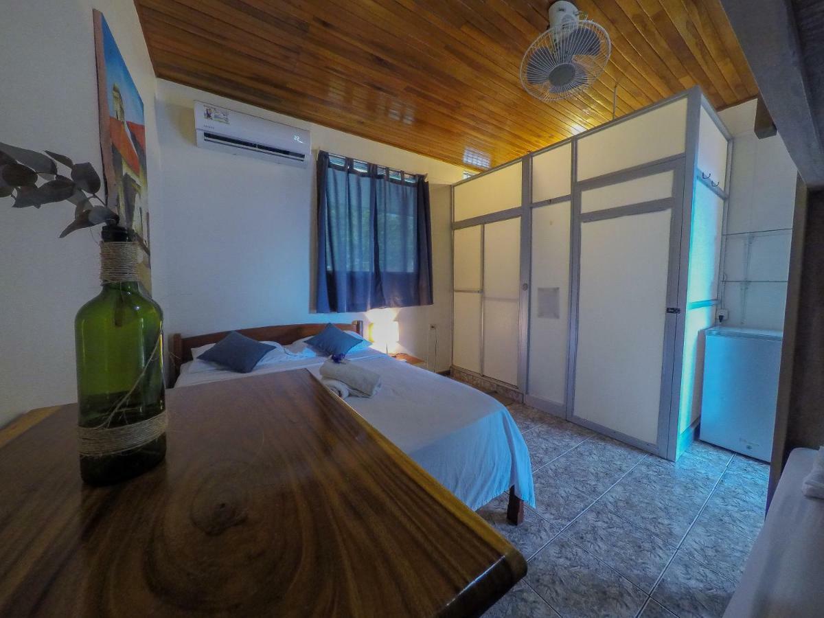 Cocobolo Surf Hotel & School Playa Santa Teresa  Eksteriør billede